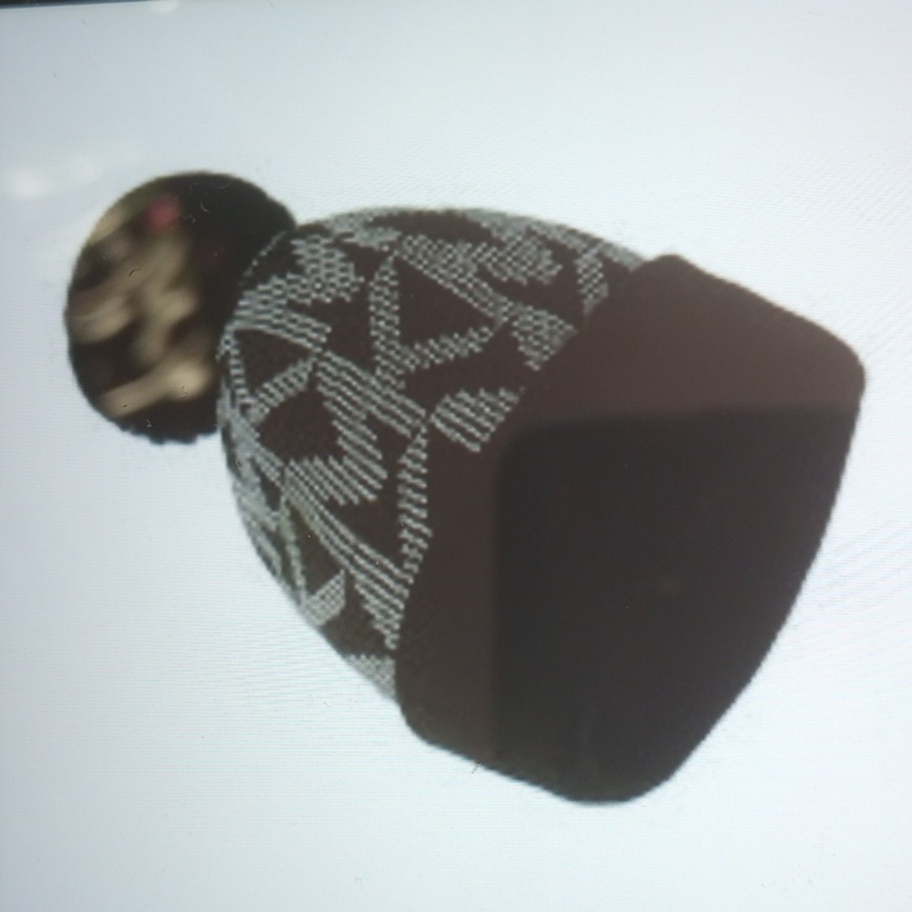 Michael kors ladies print logo hat, scarf and hand gloves set - Picture 4 of 7